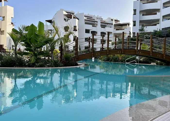 Jardines - Tabor 2 1 Pool View 2b 別荘